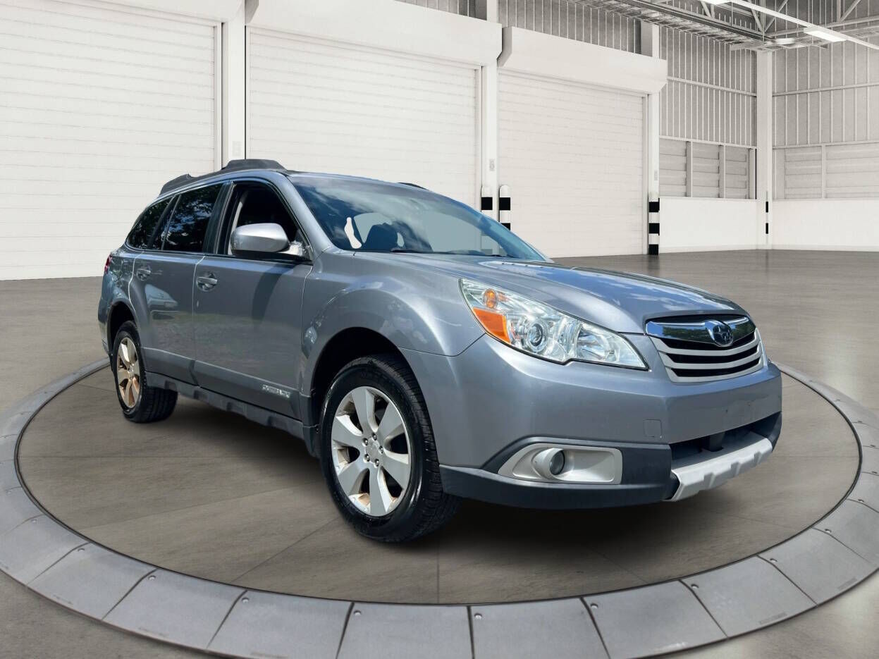 2010 SUBARU Outback