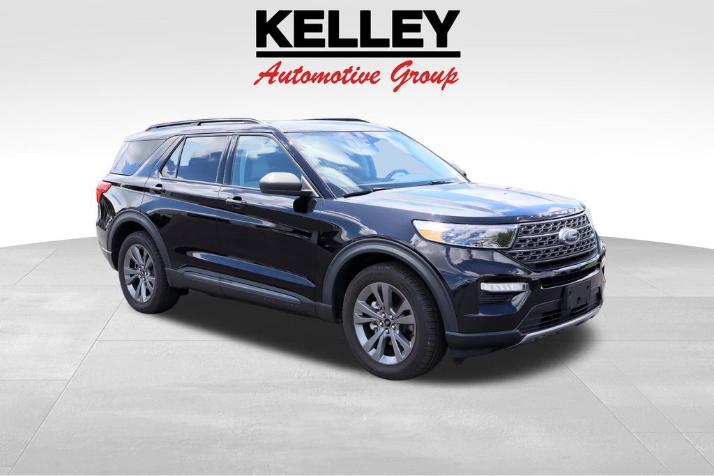 2021 FORD Explorer