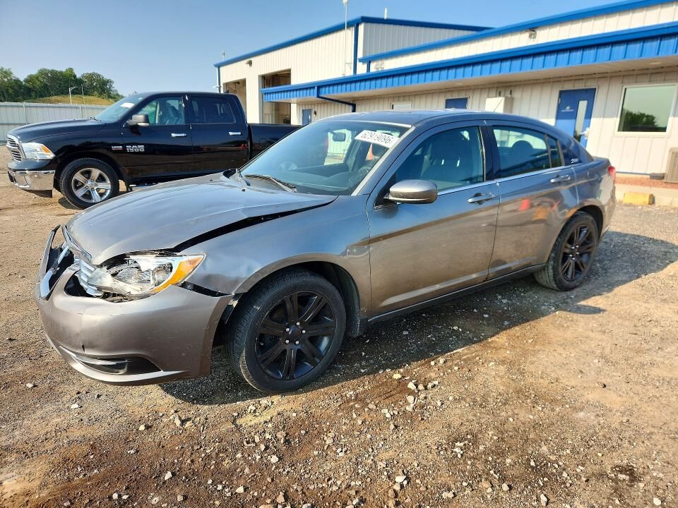 2011 CHRYSLER 200