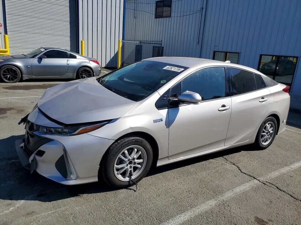 2017 TOYOTA Prius