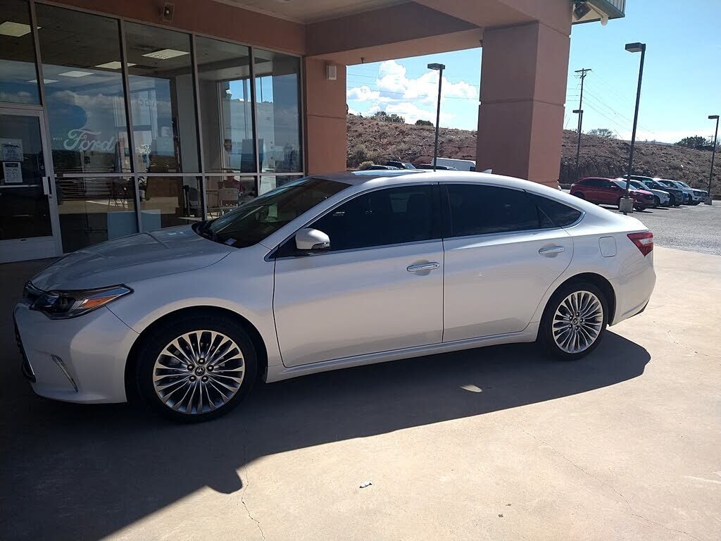 2018 TOYOTA Avalon