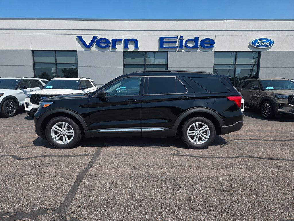 2021 FORD Explorer