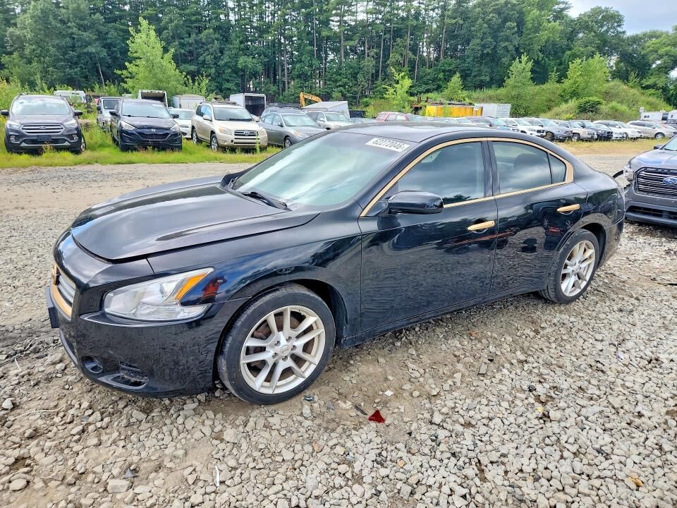 2014 NISSAN Maxima