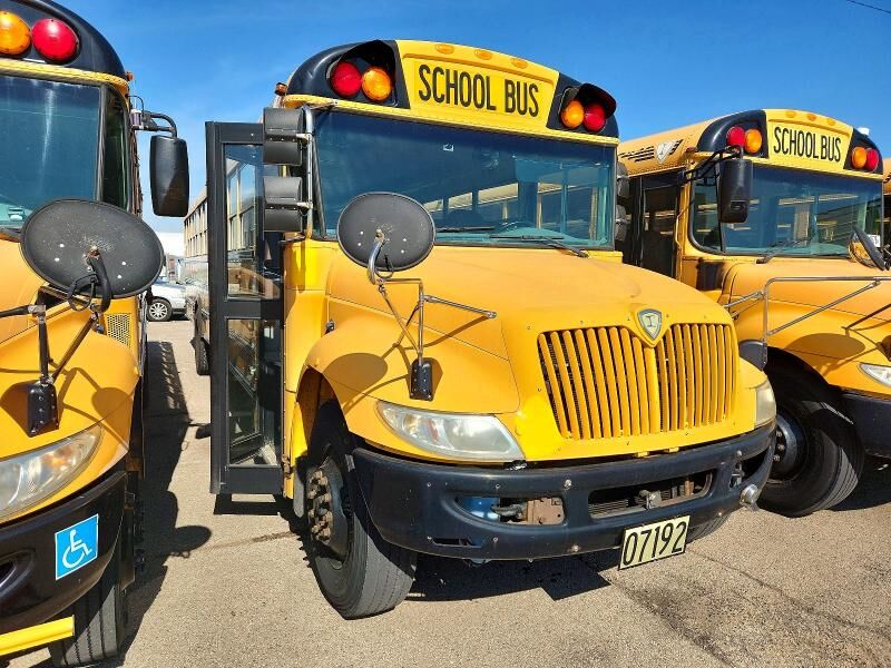 2011 IC BUS PB105