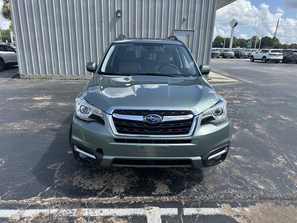2017 SUBARU Forester