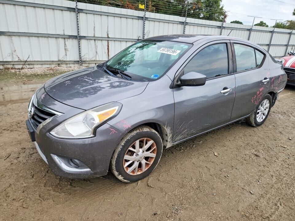2018 NISSAN Versa