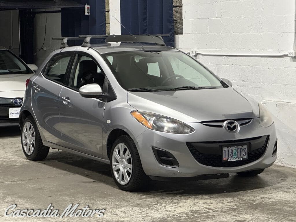 2011 MAZDA Mazda2