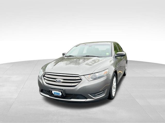 2013 FORD Taurus