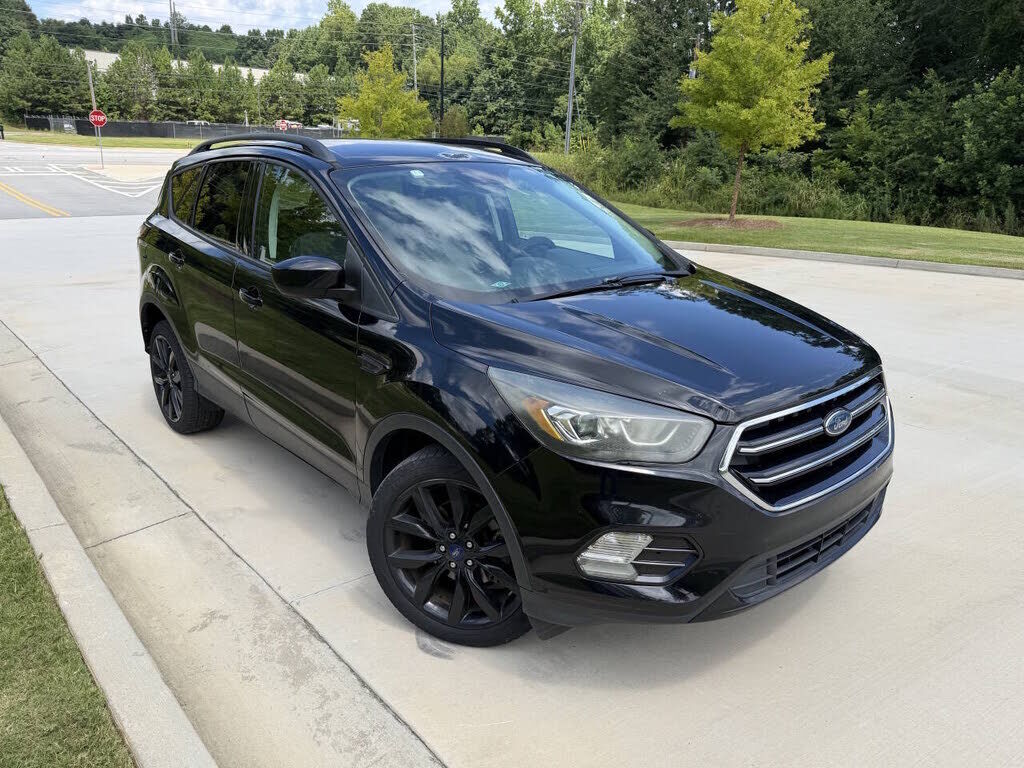 2017 FORD Escape
