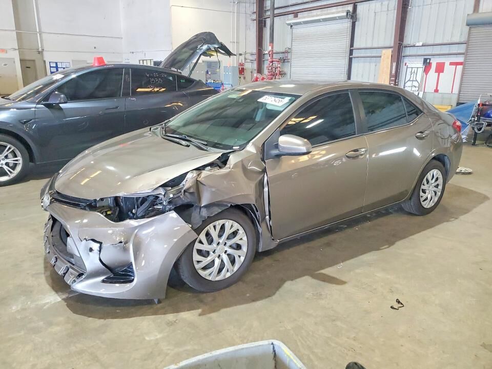 2018 TOYOTA Corolla