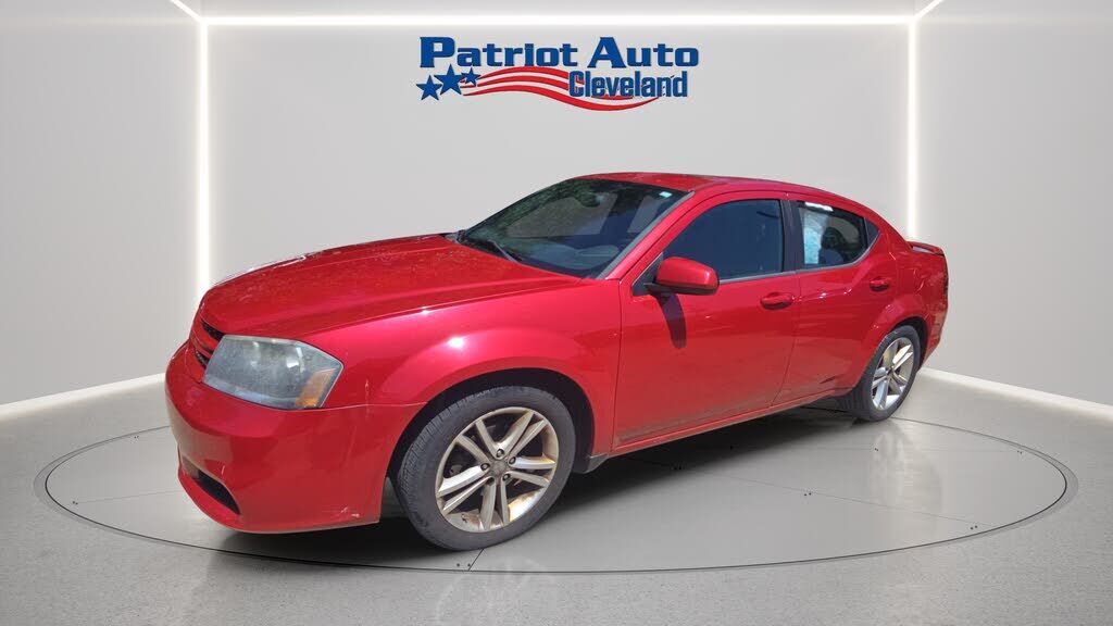 2013 DODGE Avenger