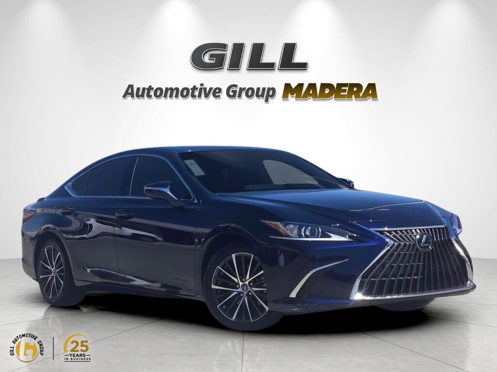2025 LEXUS ES