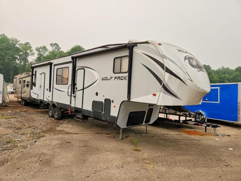 2018 FOREST RIVER Cherokee Toy Hauler