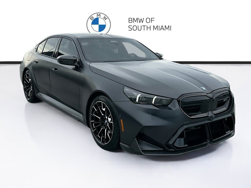 2025 BMW M5