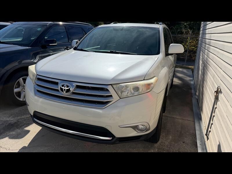 2013 TOYOTA Highlander