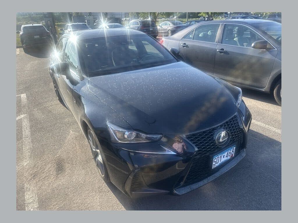 2019 LEXUS IS