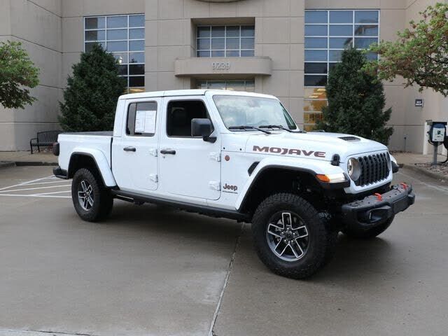 2025 JEEP Gladiator