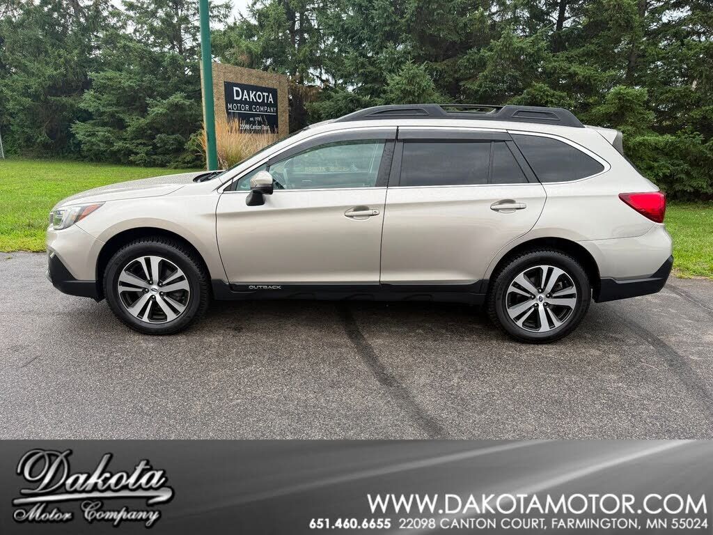 2018 SUBARU Outback