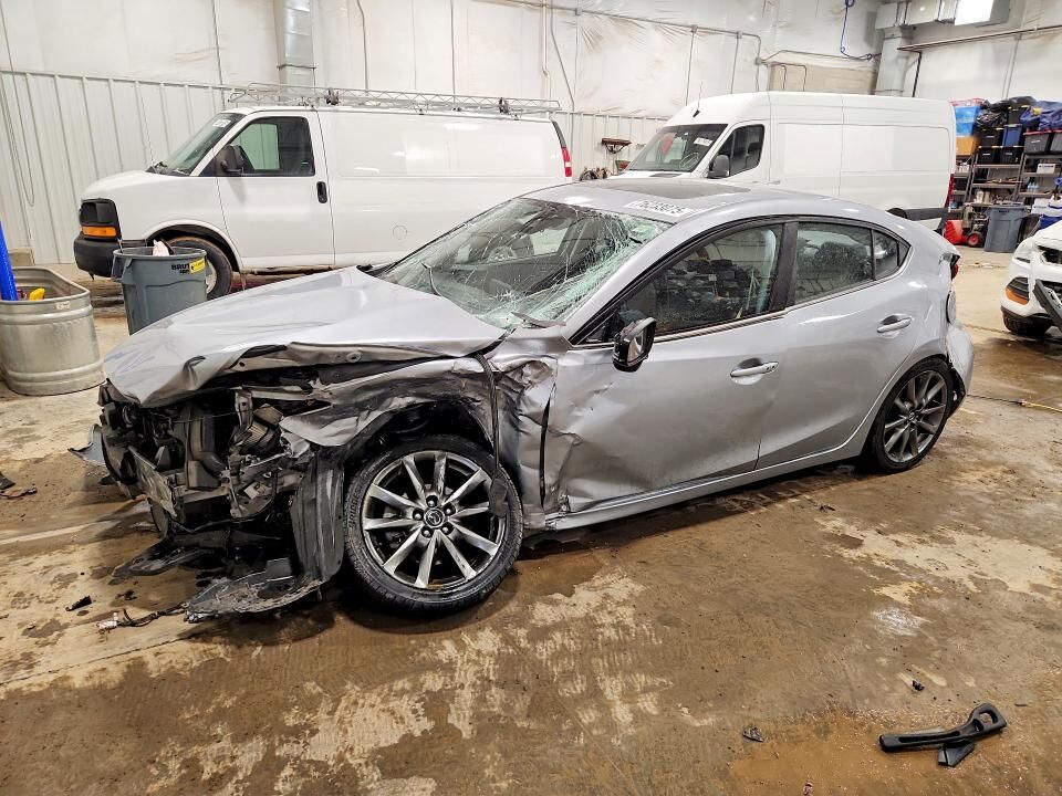 2018 MAZDA Mazda3