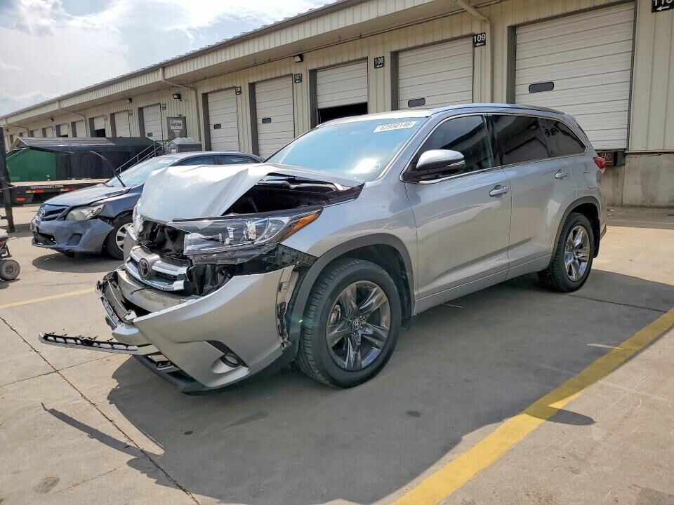 2018 TOYOTA Highlander
