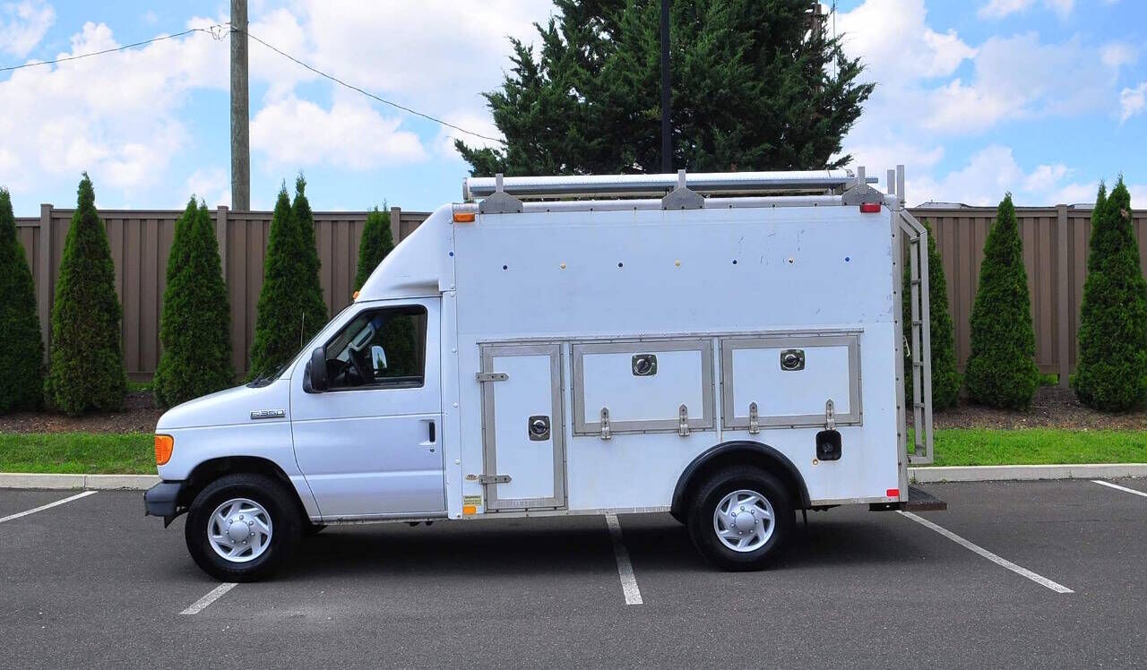 2007 FORD E-350