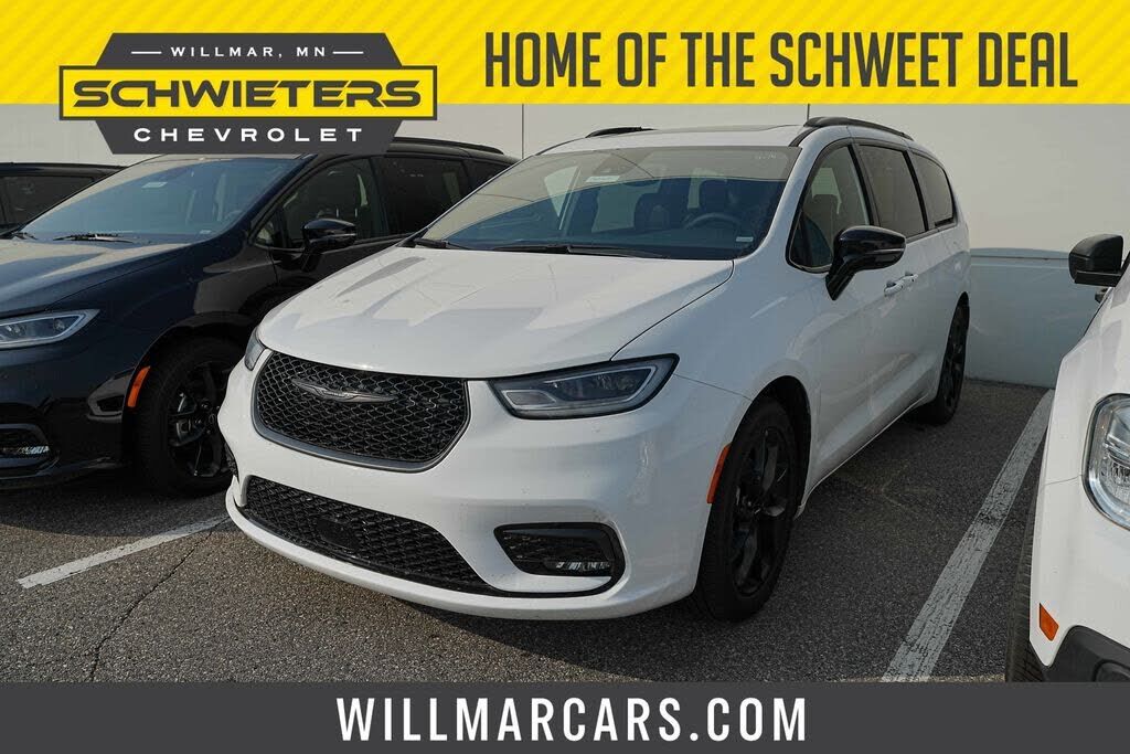 2025 CHRYSLER Pacifica