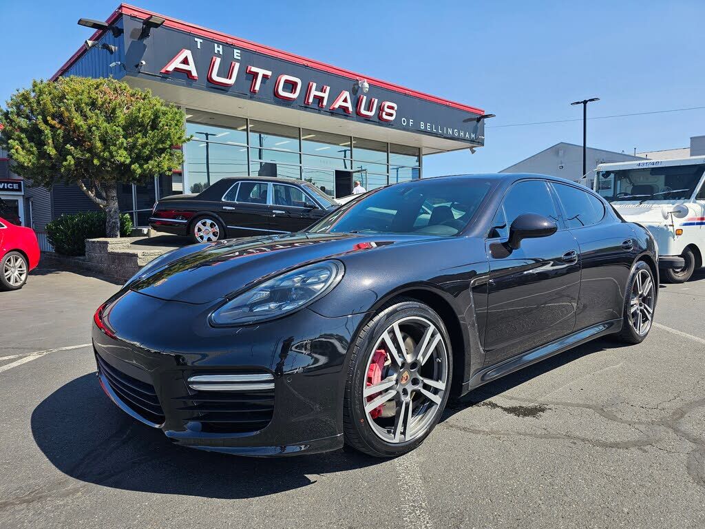 2013 PORSCHE Panamera