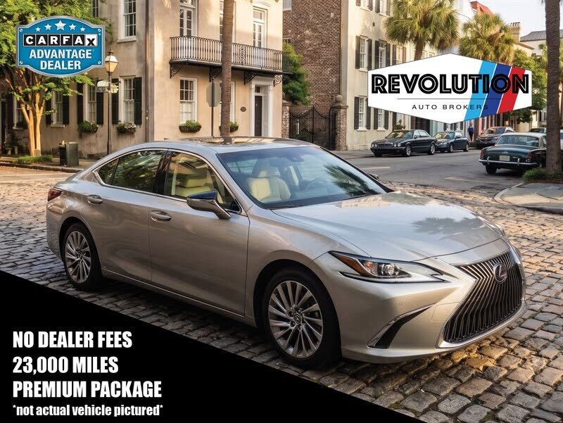 2021 LEXUS ES