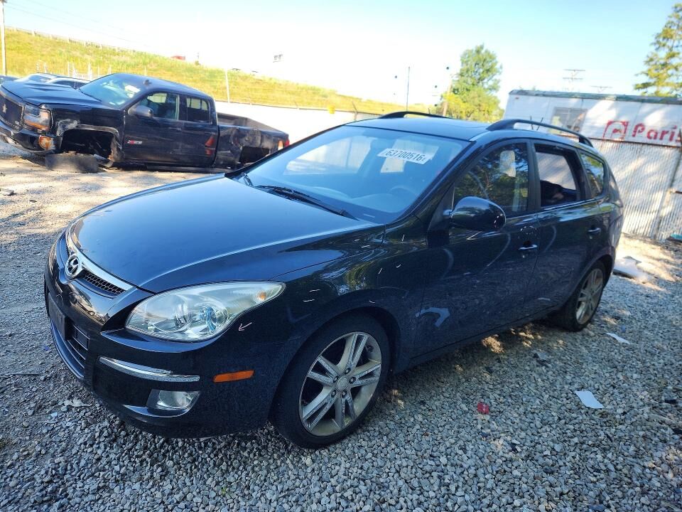 2010 HYUNDAI Elantra Touring