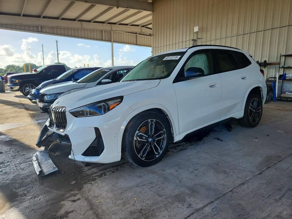 2023 BMW X1