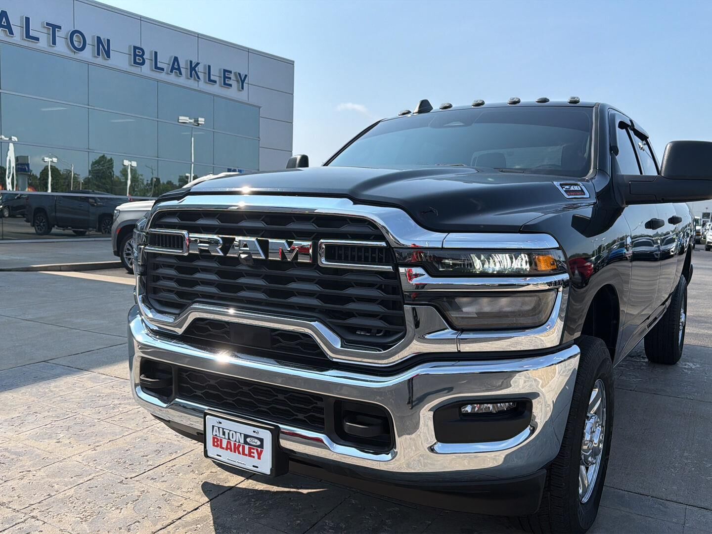 2025 RAM 2500