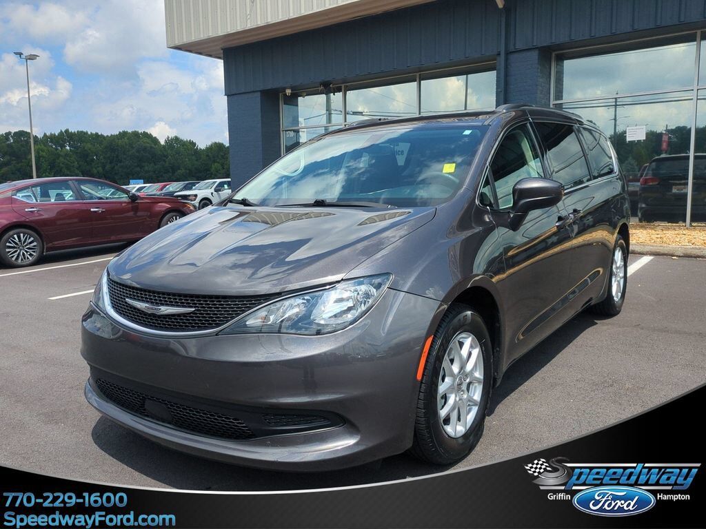 2021 CHRYSLER Voyager