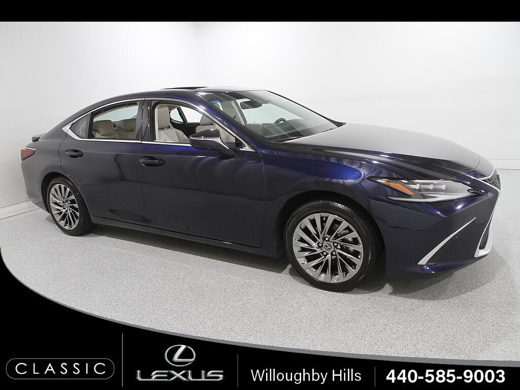 2025 LEXUS ES