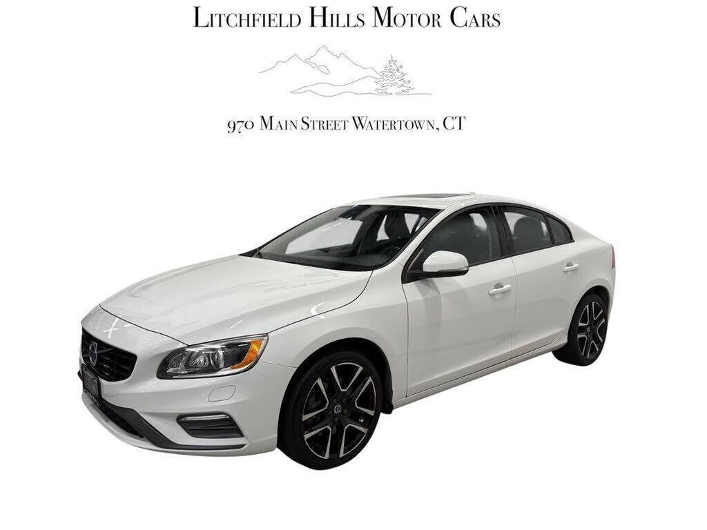 2017 VOLVO S60