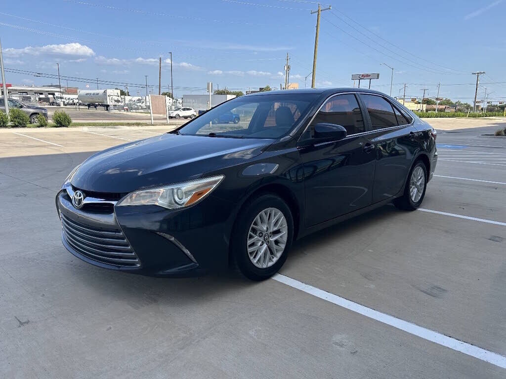 2016 TOYOTA Camry