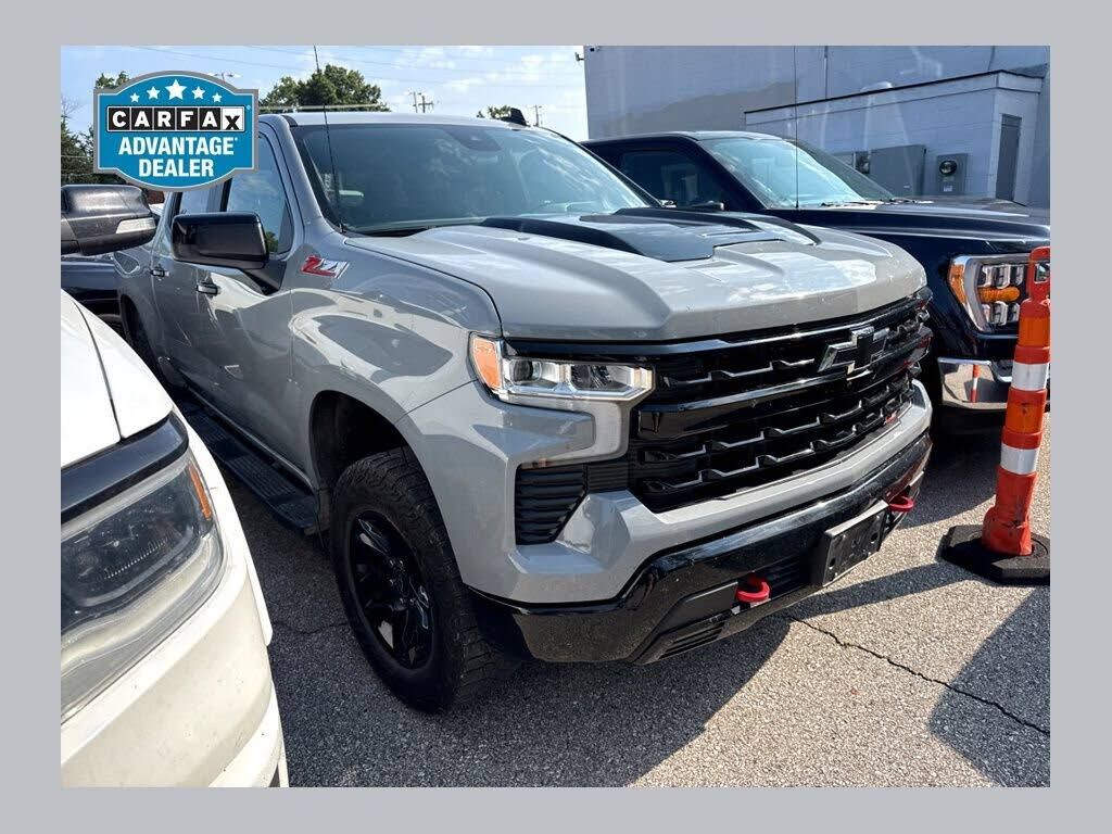 2024 CHEVROLET Silverado
