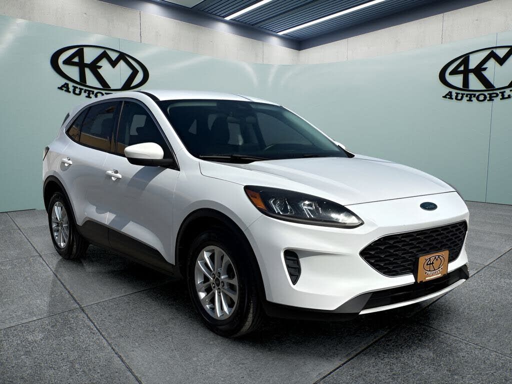 2021 FORD Escape