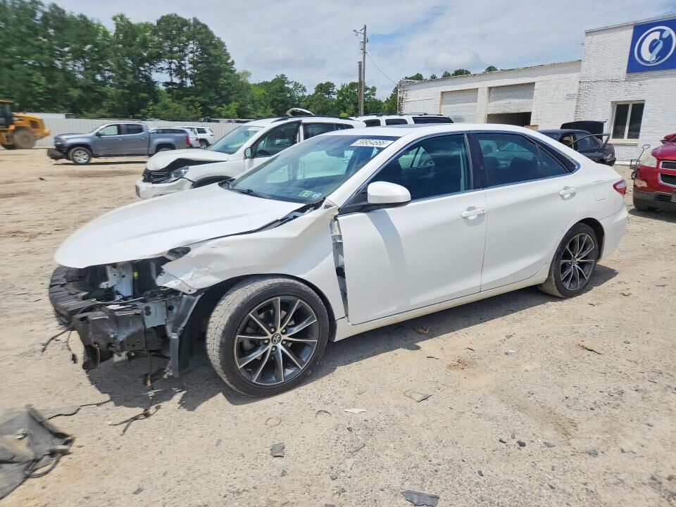 2017 TOYOTA Camry