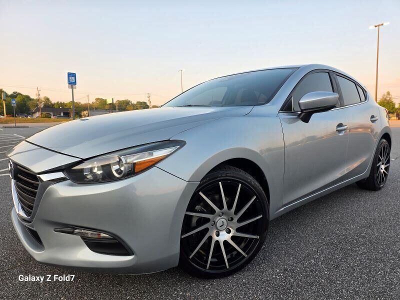 2018 MAZDA Mazda3