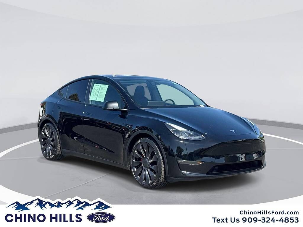2022 TESLA Model Y