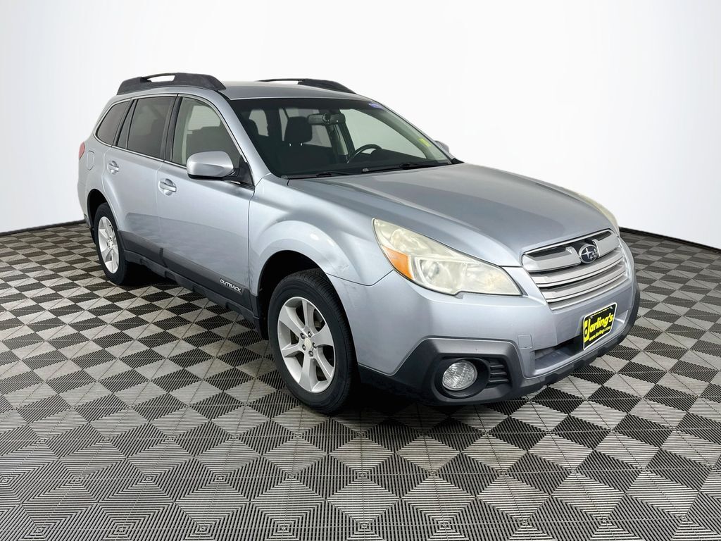 2014 SUBARU Outback