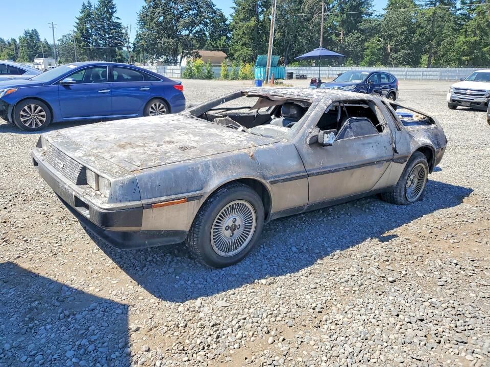 1982 DELOREAN DMC-12