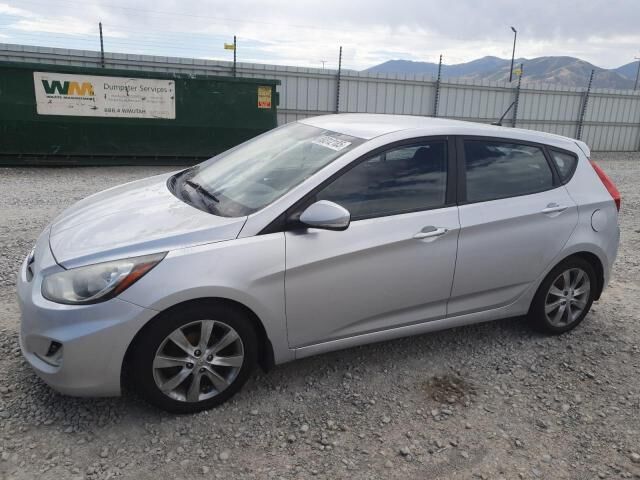 2013 HYUNDAI Accent