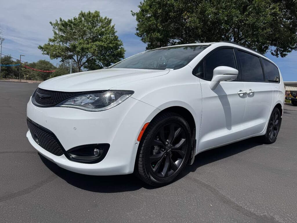 2020 CHRYSLER Pacifica