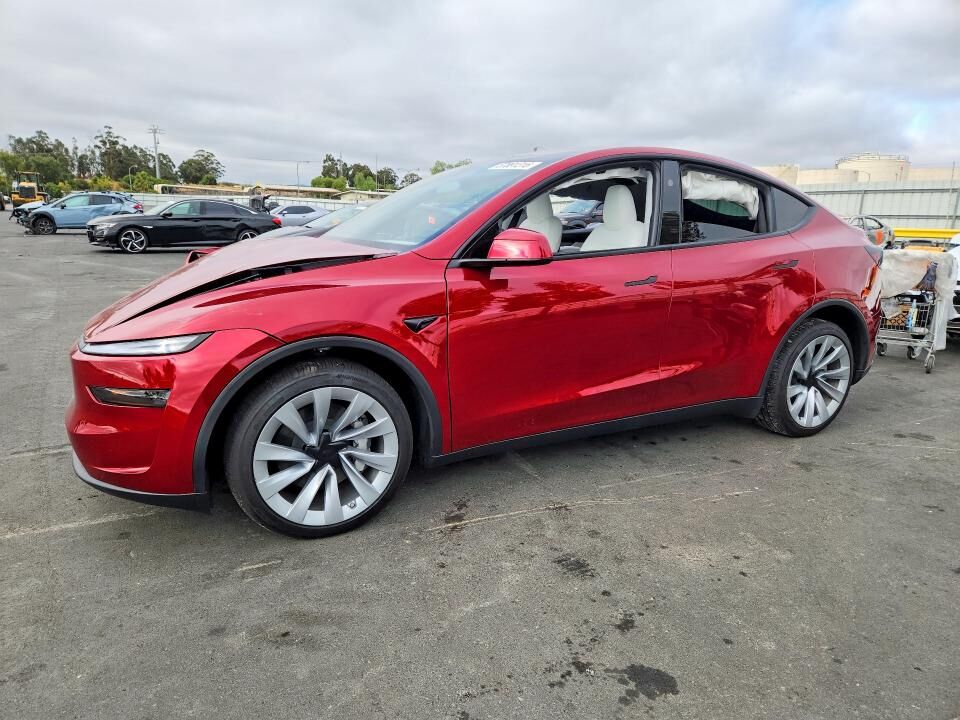 2026 TESLA Model Y