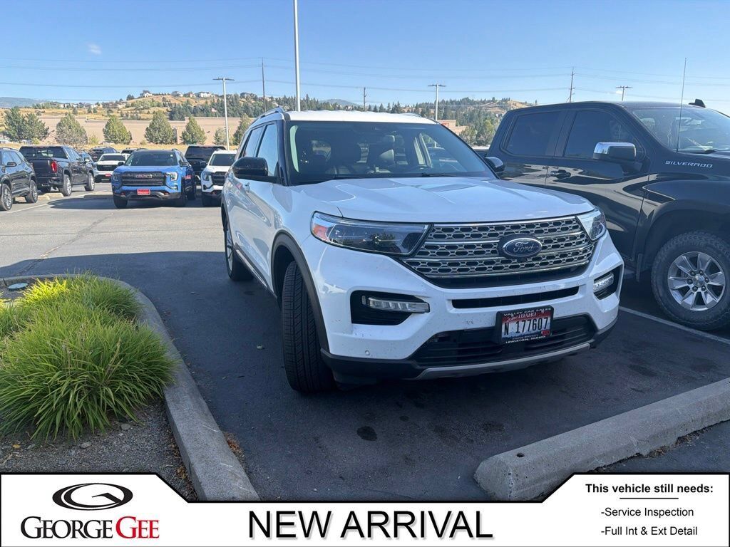 2022 FORD Explorer