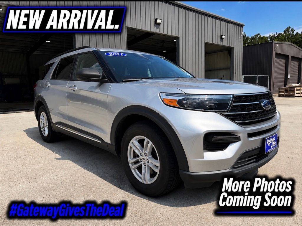 2021 FORD Explorer