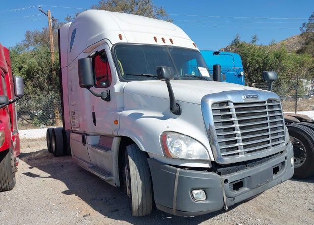 2018 FREIGHTLINER Cascadia