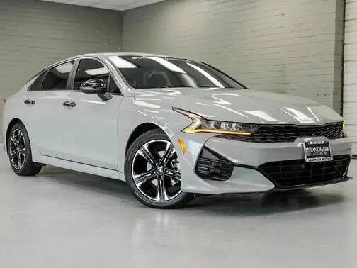 2022 KIA K5
