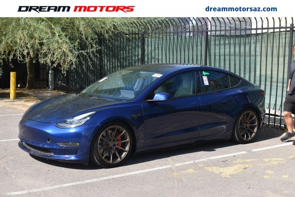 2018 TESLA Model 3